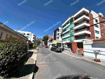 Departamento en venta con piscina privada en Quito Tenis