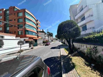Departamento en venta con piscina privada en Quito Tenis