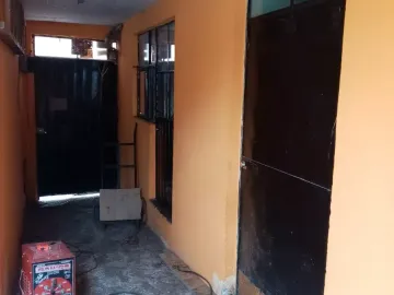 Casa Venta San Bernabe....... Construc. 421 Mts. Terreno 245 Mts. Facilidades