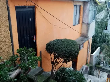 Casa Venta San Bernabe....... Construc. 421 Mts. Terreno 245 Mts. Facilidades
