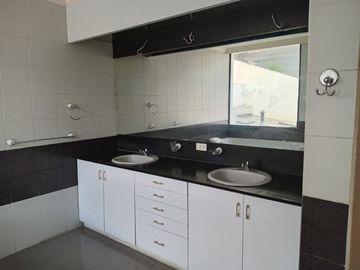 CASA DE VENTA SECTOR EL BOSQUE