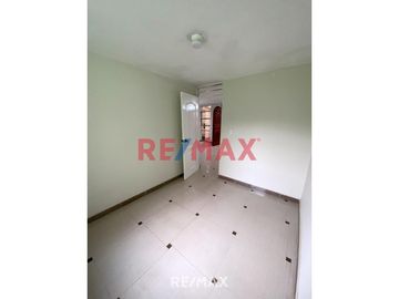 Ocasión Casa En Venta De 3 Pisos En Santa Isabel De Carabayllo 283M2