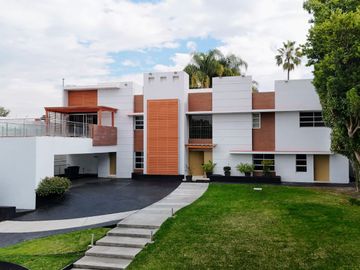 RESIDENCIA EN COLINAS DE SAN JAVIER – ZAPOPAN