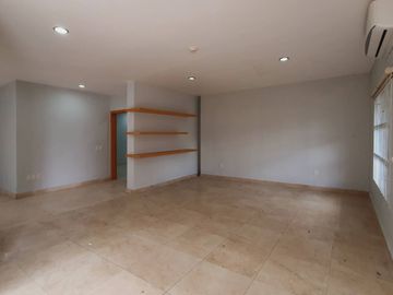 RESIDENCIA EN COLINAS DE SAN JAVIER – ZAPOPAN