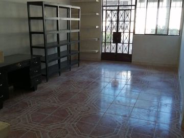 Se Vende Linda y Amplia Casa En Esquina - Tingo María / Huánuco