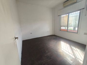 Ituzaingó - Venta - PH Al Frente 4 y 2 Ambientes