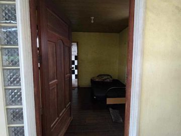 House&lot for sale in Vermont Park Mayamot Marcos Highway lower Antipolo