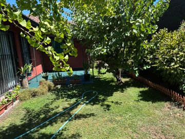 Excelente casa de un piso, 4 dorm. patio, antejardín, en condominio de 6 casas, sector regimiento, clínicas, universidades, Chillán
