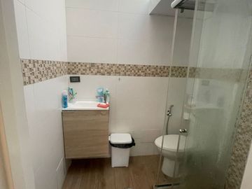 PRIMER PISO DPTO. AMPLIO Y REMODELADO  CON PISCINA