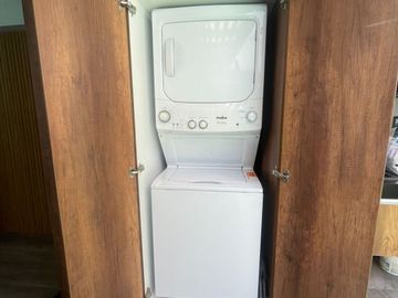 PRIMER PISO DPTO. AMPLIO Y REMODELADO  CON PISCINA