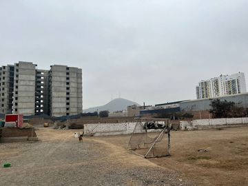 TERRENO INDUSTRIAL EN CAMPOY - SJL.