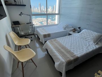 VENDO APARTAMENTO VISTA A LA BAHIA MANGA