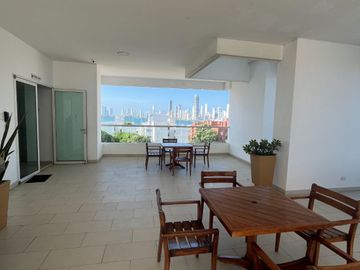 VENDO APARTAMENTO VISTA A LA BAHIA MANGA