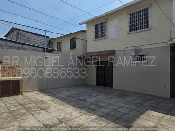 ¡Vendo Casa en Samanes 7 cerca Parque Samanes y Rio Centro Norte!