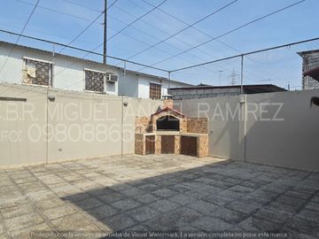 ¡Vendo Casa en Samanes 7 cerca Parque Samanes y Rio Centro Norte!