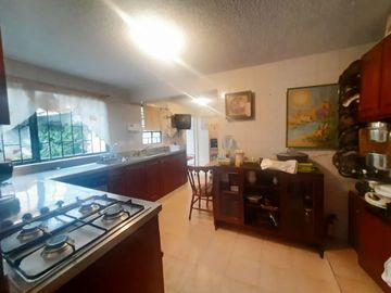 SE VENDE CASA EN LAS VILLAS PARA VIVIENDA O USO COMERCIAL