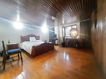 SE VENDE CASA EN LAS VILLAS PARA VIVIENDA O USO COMERCIAL