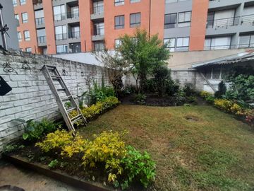SE VENDE CASA EN LAS VILLAS PARA VIVIENDA O USO COMERCIAL