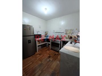 Vendo Casa Como Terreno De 140 M2 En Villa El Salvador