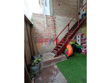 Vendo Casa Como Terreno De 140 M2 En Villa El Salvador
