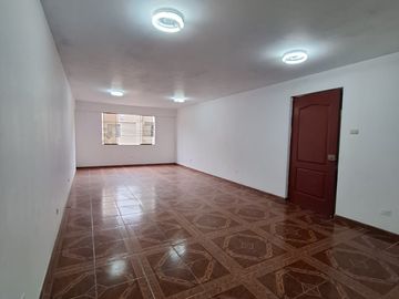 ALQUILO DEPARTAMENTO DE 200 m2 !!CERCA ESTACIÓN LOS POSTES SAN JUAN DE LURIGANCHO