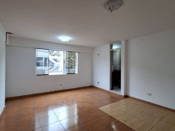 ALQUILO DEPARTAMENTO DE 200 m2 !!CERCA ESTACIÓN LOS POSTES SAN JUAN DE LURIGANCHO