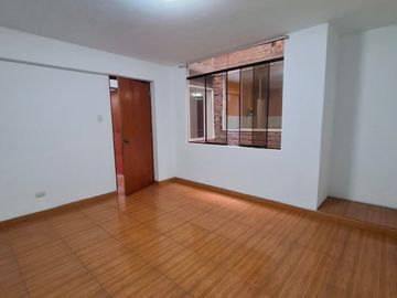 ALQUILO DEPARTAMENTO DE 200 m2 !!CERCA ESTACIÓN LOS POSTES SAN JUAN DE LURIGANCHO