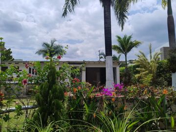 MARAVILLOSA CASA QUINTA CHINAUTA