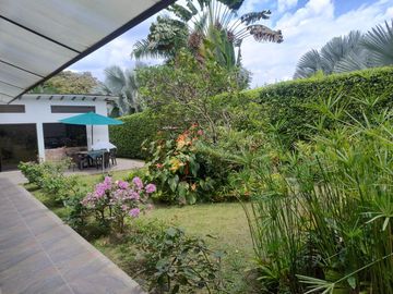 MARAVILLOSA CASA QUINTA CHINAUTA