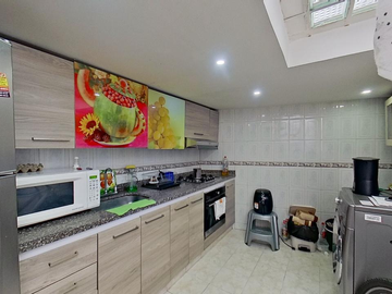 VENTA CASA en PORTALES DEL NORTE, cerca a CC Santafe, Zona Universitaria, Cll 170, Cll 153, Autopista Norte Y Av Boyaca, excelente ubicacion y precio!