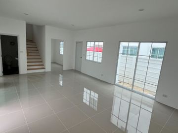 New Twin House with Detached Home Style! Newly Built! Urgent Sale! Twin House in Green House Village, Phutthamonthon Sai 5 - Rai Khing 30. Prime Locat