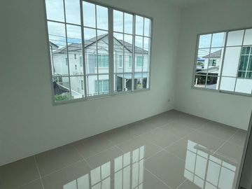 New Twin House with Detached Home Style! Newly Built! Urgent Sale! Twin House in Green House Village, Phutthamonthon Sai 5 - Rai Khing 30. Prime Locat