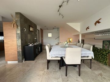 Casa Juriquilla | 400 m² | Vista Lago - Balcones | Querétaro