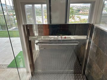 Casa Juriquilla | 400 m² | Vista Lago - Balcones | Querétaro