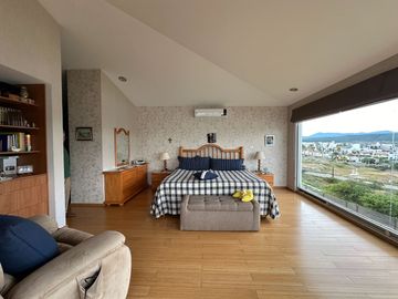 Casa Juriquilla | 400 m² | Vista Lago - Balcones | Querétaro