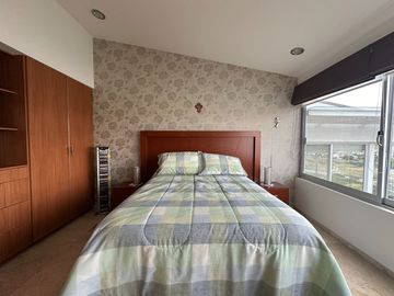 Casa Juriquilla | 400 m² | Vista Lago - Balcones | Querétaro