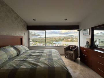 Casa Juriquilla | 400 m² | Vista Lago - Balcones | Querétaro