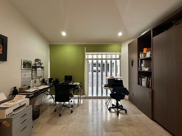 Casa Juriquilla | 400 m² | Vista Lago - Balcones | Querétaro