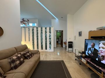 Casa Juriquilla | 400 m² | Vista Lago - Balcones | Querétaro