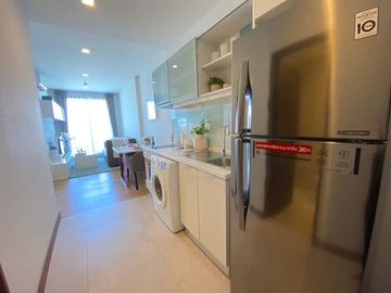 The Astra Condo (Chang Klan) 1 Bedroom, 1 Bathroom, Located in the heart of the city, right on Chang Klan Road, with easy access and multiple routes t