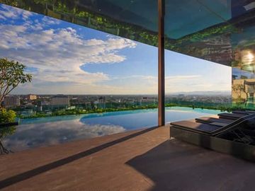 The Astra Condo (Chang Klan) 1 Bedroom, 1 Bathroom, Located in the heart of the city, right on Chang Klan Road, with easy access and multiple routes t