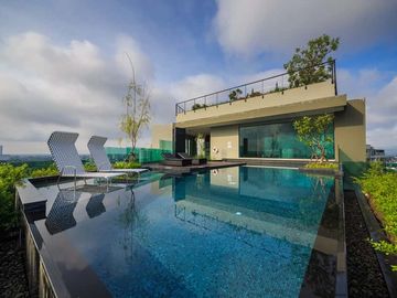 The Astra Condo (Chang Klan) 1 Bedroom, 1 Bathroom, Located in the heart of the city, right on Chang Klan Road, with easy access and multiple routes t