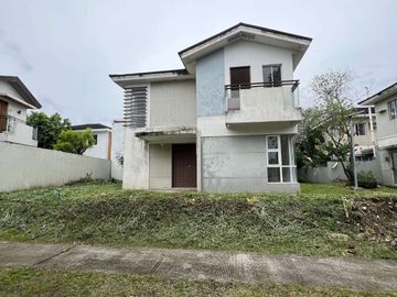 FORECLOSED HOUSE AND LOT FOR SALE IN RIDGEVIEW ESTATES, NUVALI CALAMBA LAGUNA