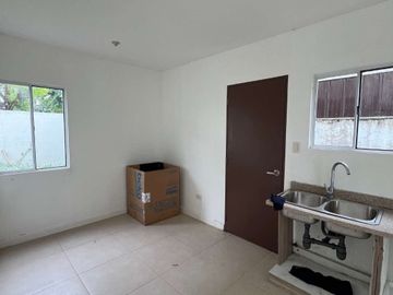FORECLOSED HOUSE AND LOT FOR SALE IN RIDGEVIEW ESTATES, NUVALI CALAMBA LAGUNA