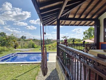 Casa Campestre en Venta - Zona Montenegro
