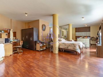 🏡 Exclusiva Casa en el Rincón de La Planicie – Piscina, Jardines y 5 Cocheras 🚗🌿