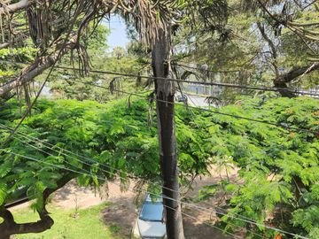 VENTA DE CASA DE TRES PISOS EN URB. LOS PROCERES EN SURCO