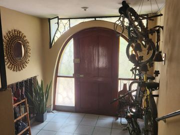VENTA DE CASA DE TRES PISOS EN URB. LOS PROCERES EN SURCO