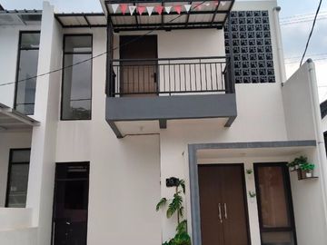 [PROMO] Rumah Cipadung, Baru 2/1 LANTAI, Harga Murah Mewah New, Cilengkrang Cibiru Kota Bandung, Jual Dijual