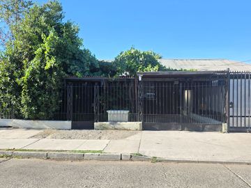Se Vende Casa en La Granja! Ubicación Privilegiada y Excelente Conectividad